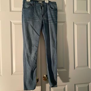 H & M light Wash jeggings